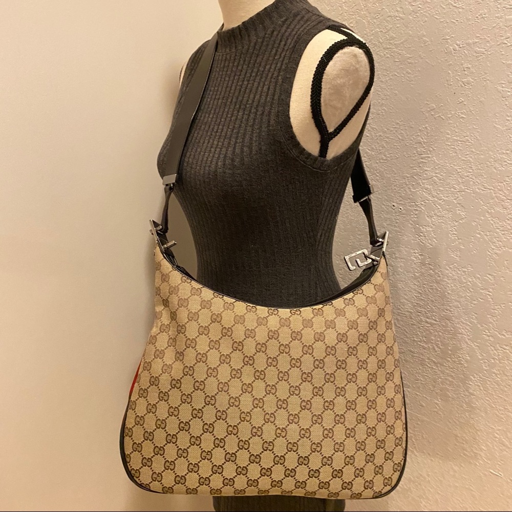 ❌SOLD Authentic Gucci Crossbody in Cherry Line